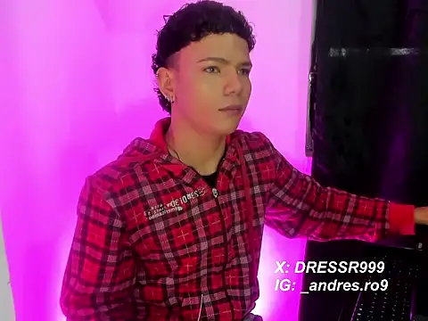 Snapshot of secret_justin7 chatting on 4, 12, 2025 secret justin7 online show from 4, 12, 2025