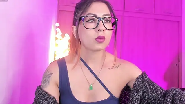 Snapshot of MaddieHunter chatting on 11, 6, 2026 MaddieHunter online show from 11, 6, 2026