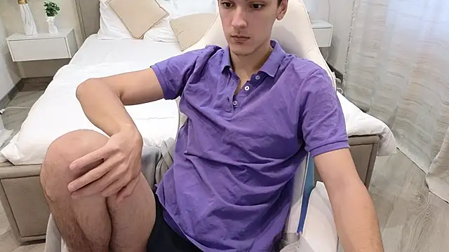 MoonlinSkinn online show from 3, 12, 2025