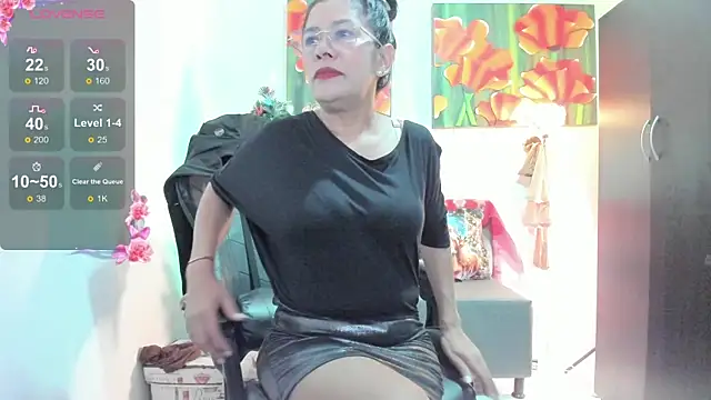 Snapshot of Miss_clarepocahose chatting on 4, 12, 2025 Miss clarepocahose online show from 4, 12, 2025