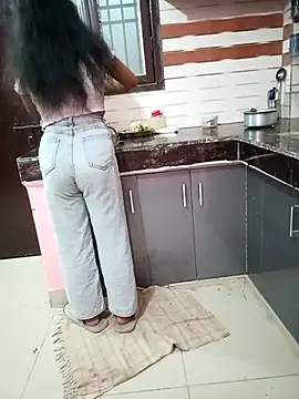 Snapshot of your_sidhi chatting on 3, 12, 2025 your sidhi online show from 3, 12, 2025