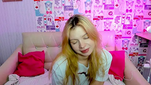 Snapshot of AlysaMeow chatting on 5, 12, 2025 AlysaMeow online show from 5, 12, 2025