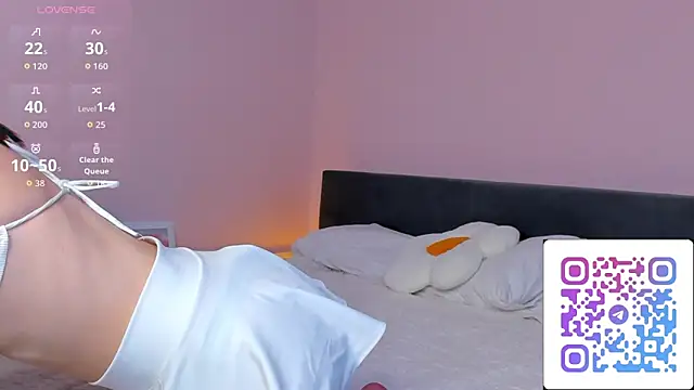 Snapshot of lally_cute chatting on 15, 12, 2025 lally cute online show from 15, 12, 2025