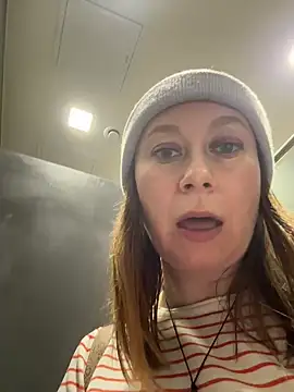 Snapshot of Brooke_lover chatting on 30, 4, 2026 Brooke lover online show from 30, 4, 2026