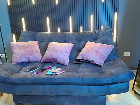 Snapshot of scarlett_aviebby chatting on 28, 11, 2025 scarlett aviebby online show from 28, 11, 2025