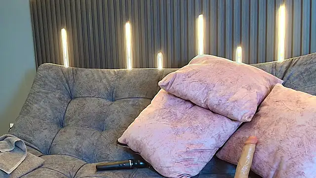 Snapshot of scarlett_aviebby chatting on 4, 12, 2025 scarlett aviebby online show from 4, 12, 2025