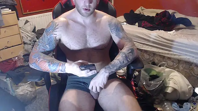 Snapshot of kiltedbody chatting on 20, 12, 2025 kiltedbody online show from 20, 12, 2025