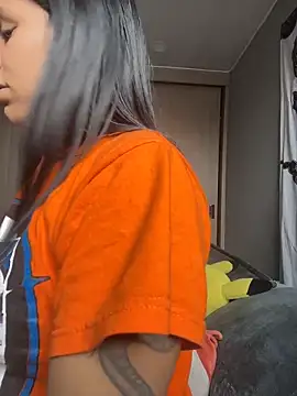 SaraAndrade  online show from 11, 3, 2026