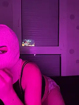 Snapshot of linaatchikita chatting on 14, 12, 2025 linaatchikita online show from 14, 12, 2025