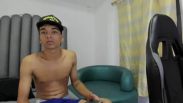 Snapshot of Megan_foro chatting on 3, 12, 2025 Megan foro online show from 3, 12, 2025