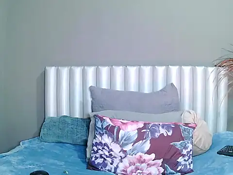 Snapshot of SavageHoney chatting on 28, 11, 2025 SavageHoney online show from 28, 11, 2025