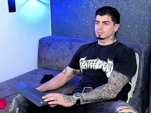 Snapshot of _mrcock__ chatting on 17, 5, 2026 mrcock online show from 17, 5, 2026
