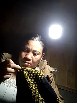 Snapshot of hey-bana chatting on 5, 12, 2025 hey-bana online show from 5, 12, 2025