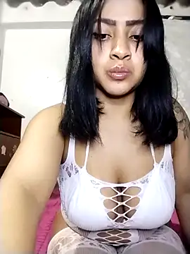 Snapshot of NiinaHans chatting on 30, 11, 2025 NiinaHans online show from 30, 11, 2025