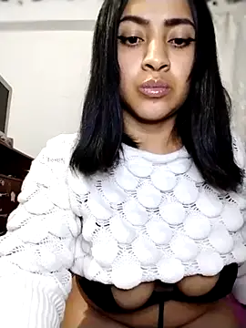 Snapshot of NiinaHans chatting on 3, 12, 2025 NiinaHans online show from 3, 12, 2025