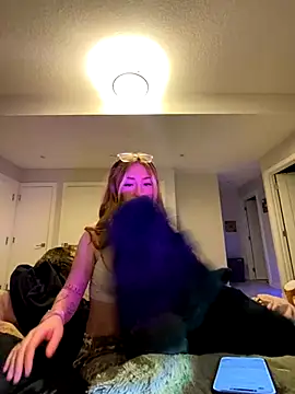 Snapshot of SienaLowel chatting on 25, 11, 2025 SienaLowel online show from 25, 11, 2025