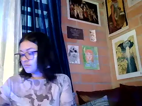 Snapshot of Winter_111 chatting on 4, 12, 2025 Winter 111 online show from 4, 12, 2025