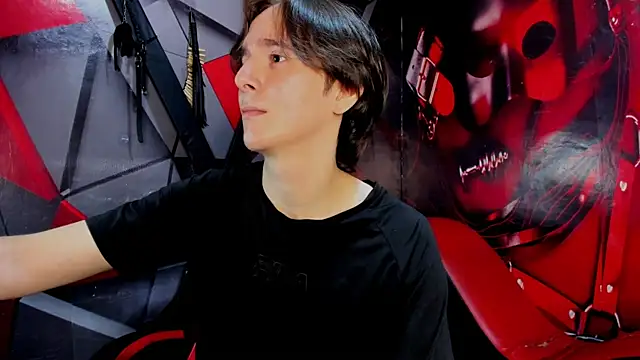 Snapshot of Aaron_LatinMen2 chatting on 29, 11, 2025 Aaron LatinMen2 online show from 29, 11, 2025