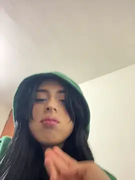 Snapshot of Nathalie_spencer2 chatting on 15, 12, 2025 Nathalie spencer2 online show from 15, 12, 2025