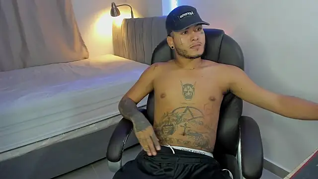 Snapshot of master_evil07 chatting on 28, 11, 2025 master evil07 online show from 28, 11, 2025