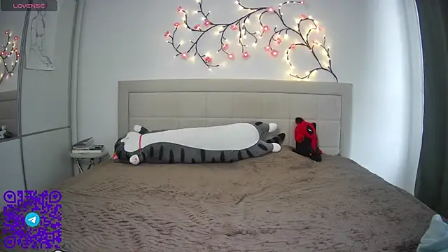 ArianeRandy online show from 13, 4, 2026