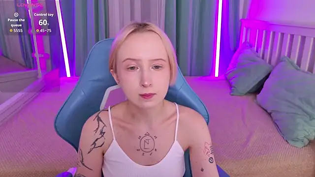 Snapshot of _Babyface_ chatting on 4, 12, 2025 Babyface online show from 4, 12, 2025