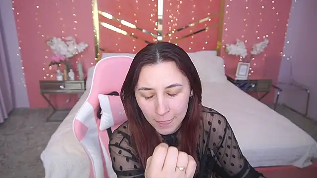 RoxieRay online show from 3, 3, 2026