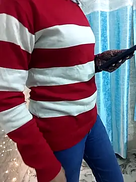 Snapshot of Juliekhan_98 chatting on 6, 1, 2026 Juliekhan 98 online show from 6, 1, 2026