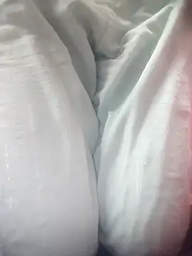 Snapshot of Juliekhan_98 chatting on 7, 1, 2026 Juliekhan 98 online show from 7, 1, 2026