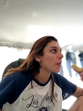 Snapshot of allisonn_parker26 chatting on 27, 11, 2025 allisonn parker26 online show from 27, 11, 2025