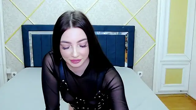 Snapshot of SaraElisse chatting on 26, 11, 2025 SaraElisse online show from 26, 11, 2025