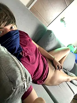 Snapshot of taehyun10 chatting on 3, 12, 2025 taehyun10 online show from 3, 12, 2025