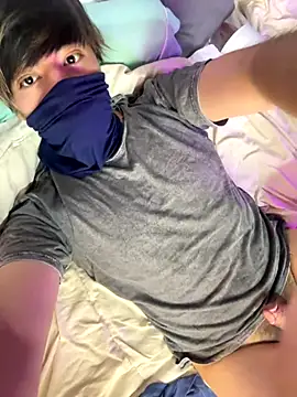 Snapshot of taehyun10 chatting on 5, 12, 2025 taehyun10 online show from 5, 12, 2025