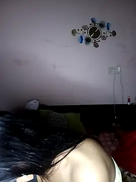 your-Mia07 online show from 15, 12, 2025