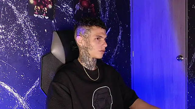 Snapshot of Paulo_527 chatting on 4, 12, 2025 Paulo 527 online show from 4, 12, 2025