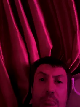 Snapshot of w1cked_couple chatting on 10, 2, 2026 w1cked couple online show from 10, 2, 2026