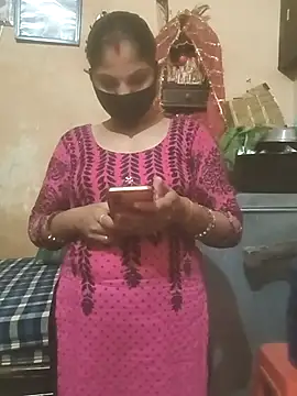 Snapshot of Pooja_bhabhi00 chatting on 28, 11, 2025 Pooja bhabhi00 online show from 28, 11, 2025