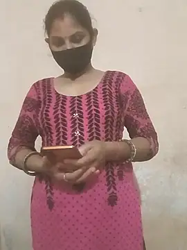 Snapshot of Pooja_bhabhi00 chatting on 29, 11, 2025 Pooja bhabhi00 online show from 29, 11, 2025