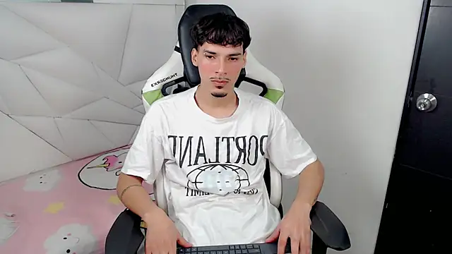 Snapshot of Yankeee_ chatting on 29, 11, 2025 Yankeee online show from 29, 11, 2025