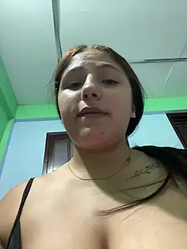 Snapshot of Emily_milk_1 chatting on 2, 7, 2026 Emily milk 1 online show from 2, 7, 2026