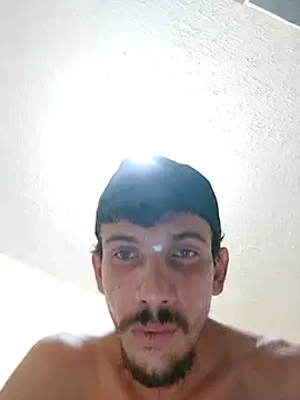 Snapshot of Surf_boy8 chatting on 17, 12, 2025 Surf boy8 online show from 17, 12, 2025