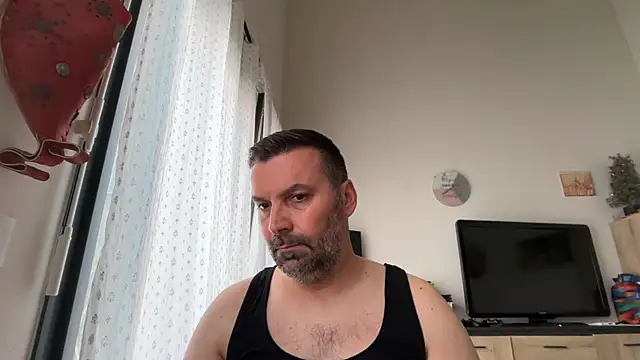 Snapshot of coolsmith81 chatting on 21, 5, 2026 coolsmith81 online show from 21, 5, 2026