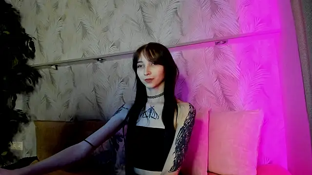 Ellen Hops online show from 8, 4, 2026