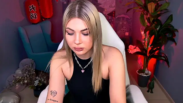 HyileyClark online show from 2, 3, 2026