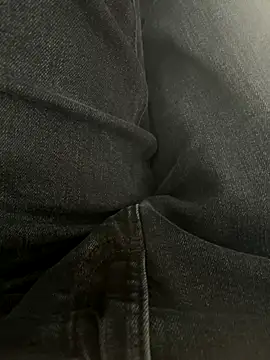 Snapshot of ratemydickbabe chatting on 5, 12, 2025 ratemydickbabe online show from 5, 12, 2025