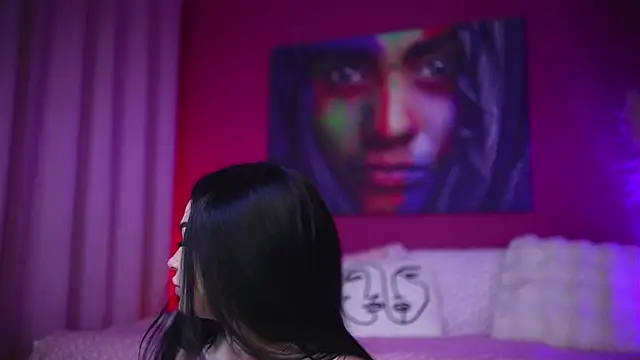 Snapshot of sashalorenzz chatting on 14, 12, 2025 sashalorenzz online show from 14, 12, 2025