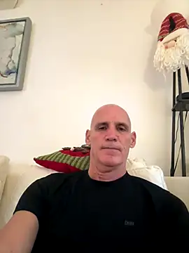 Snapshot of Elosoo chatting on 18, 12, 2025 Elosoo online show from 18, 12, 2025