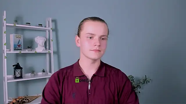 Snapshot of leo_void chatting on 13, 12, 2025 leo void online show from 13, 12, 2025