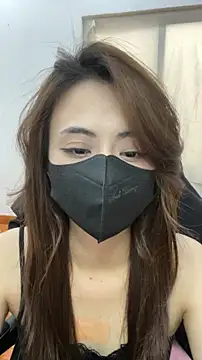 Snapshot of Lunamoon68 chatting on 5, 4, 2026 Lunamoon68 online show from 5, 4, 2026