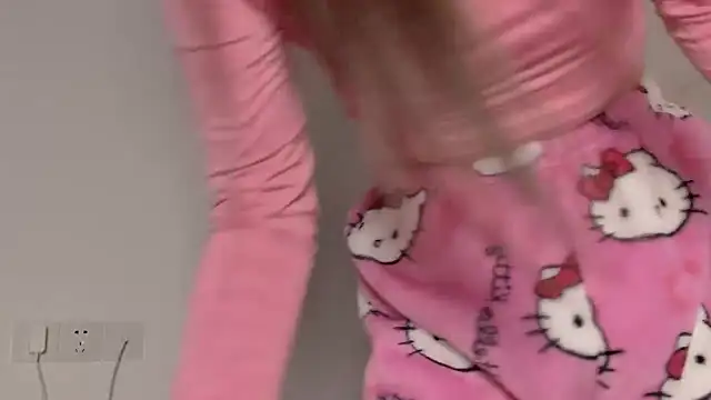 wanou33669 online show from 5, 1, 2026